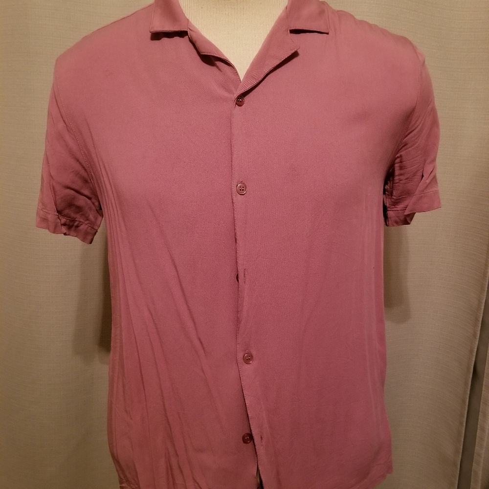 Pink short sleeve forever 21 small